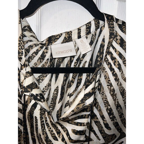 Chicos Blouse Womens Petite 0 Sz PS Top Brown Animal Zebra Tassel Shirt Mobwife - Picture 2 of 9